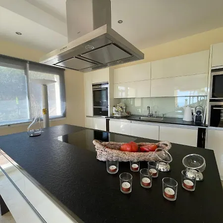 Villa Olga Marbella- Golden Mile -breathtaking Sea View- Private Pool *